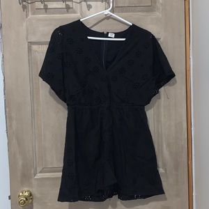 Aritzia Sunday Best Romper 🔵